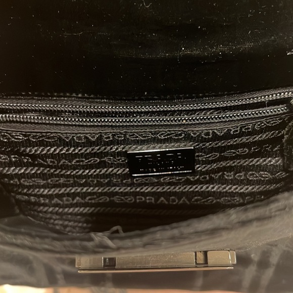 Vintage Velvet Prada Satchel - Picture 4 of 4